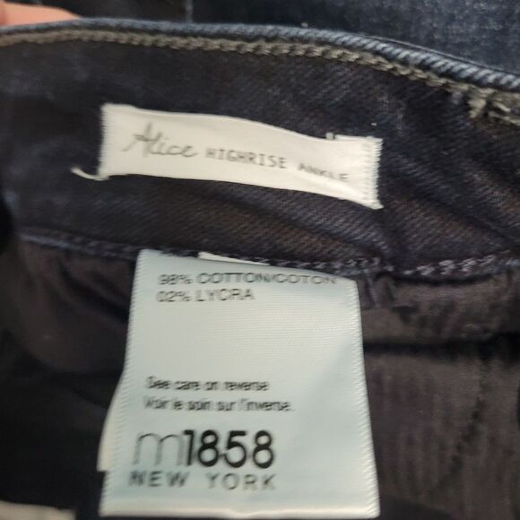 M1858 High Rise Alice Ankle Frayed Ripped Skinny Jean Dark Wash Size 10 - Picture 4 of 7